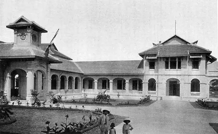 Trường Pétrus Ký